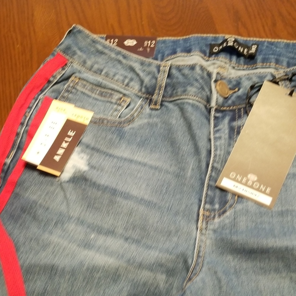 One 5 one red stripe denim cut off Jean G312:5:519 - Picture 3 of 8